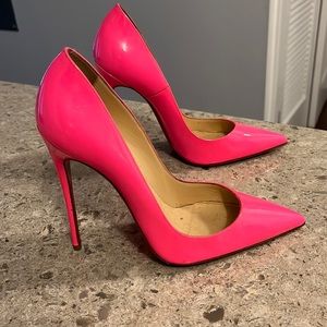 100% authentic Pink , Christian louboutin , so Kate heels